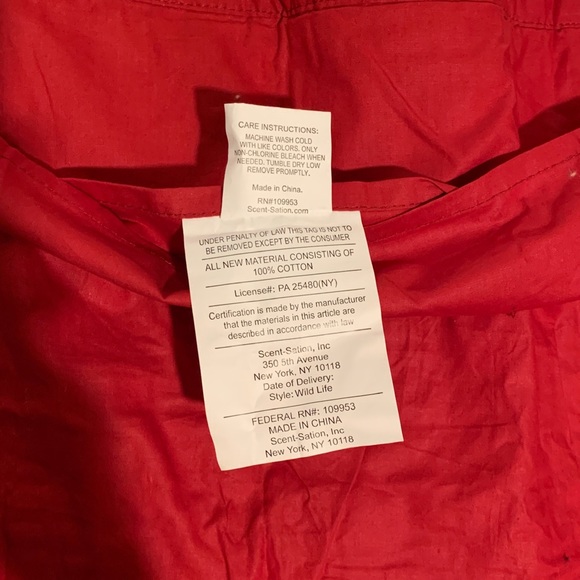 Red & Beige Zebra Stripe Pattern Pillowcase - Picture 5 of 7